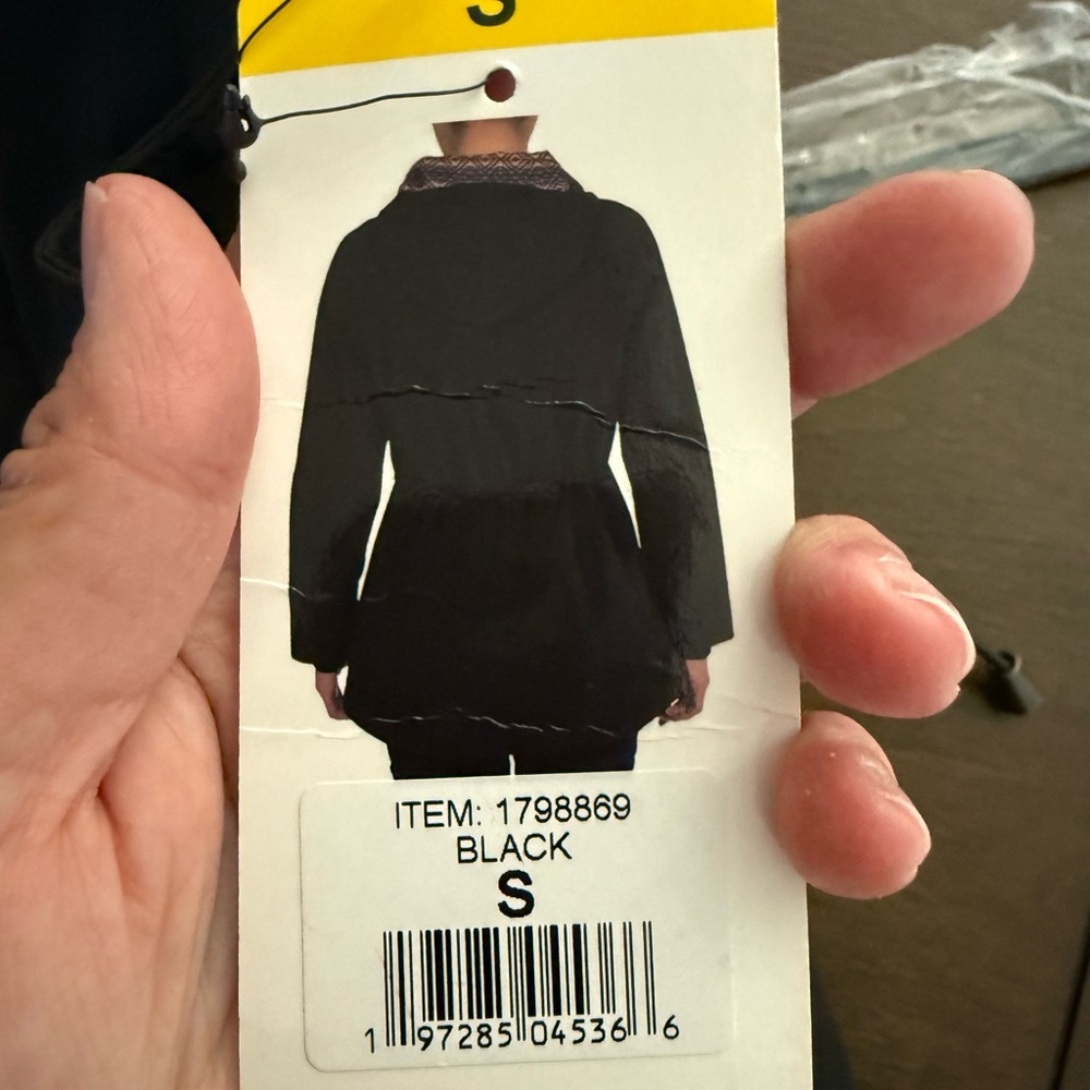 Pendleton rain jacket - Picture 4 of 10